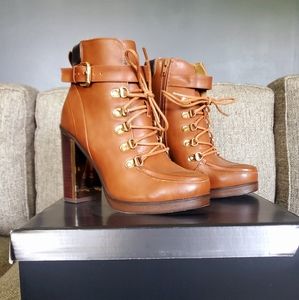 Torrid boot/heel